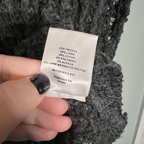 Graham & Spencer wool blend grey crochet knit pullover top - Picture 5 of 9